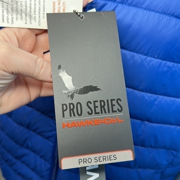 HAWKE & CO Quilted Packable Down Vest
In true blue - Picture 8 of 11